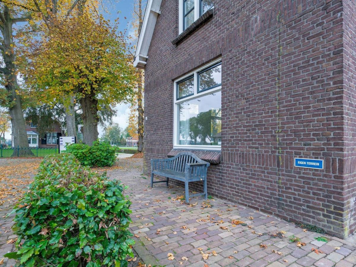 Cozy Holiday Home By The Canal In Dwingeloo Esterno foto